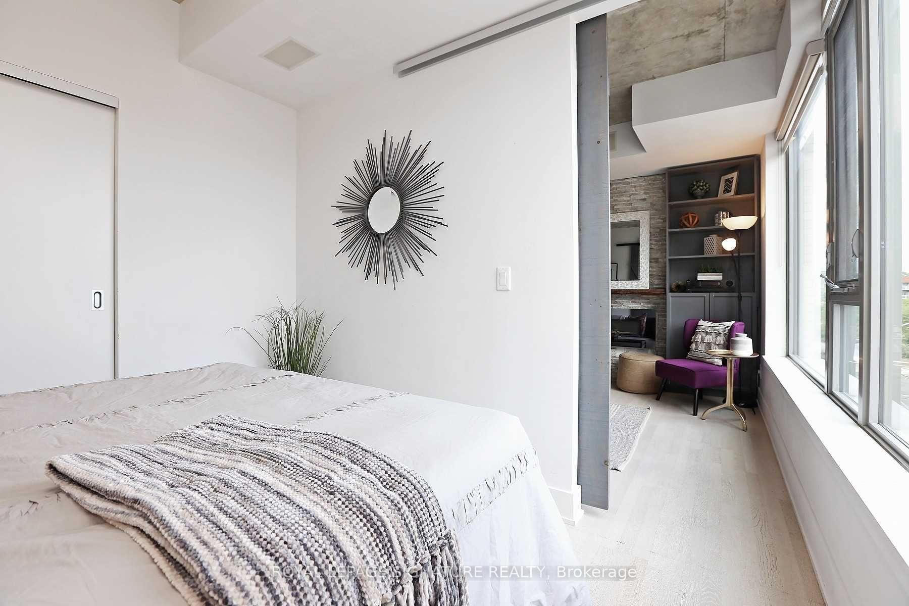 312-630 Queen Street E, Toronto, ON - Indoor Photo Showing Bedroom
