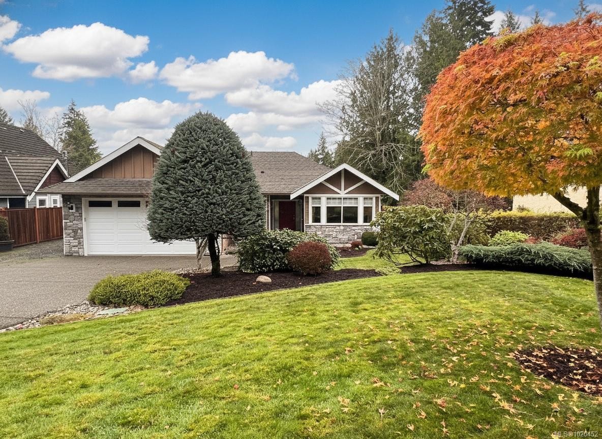 345 Dorset Rd, Qualicum Beach, BC