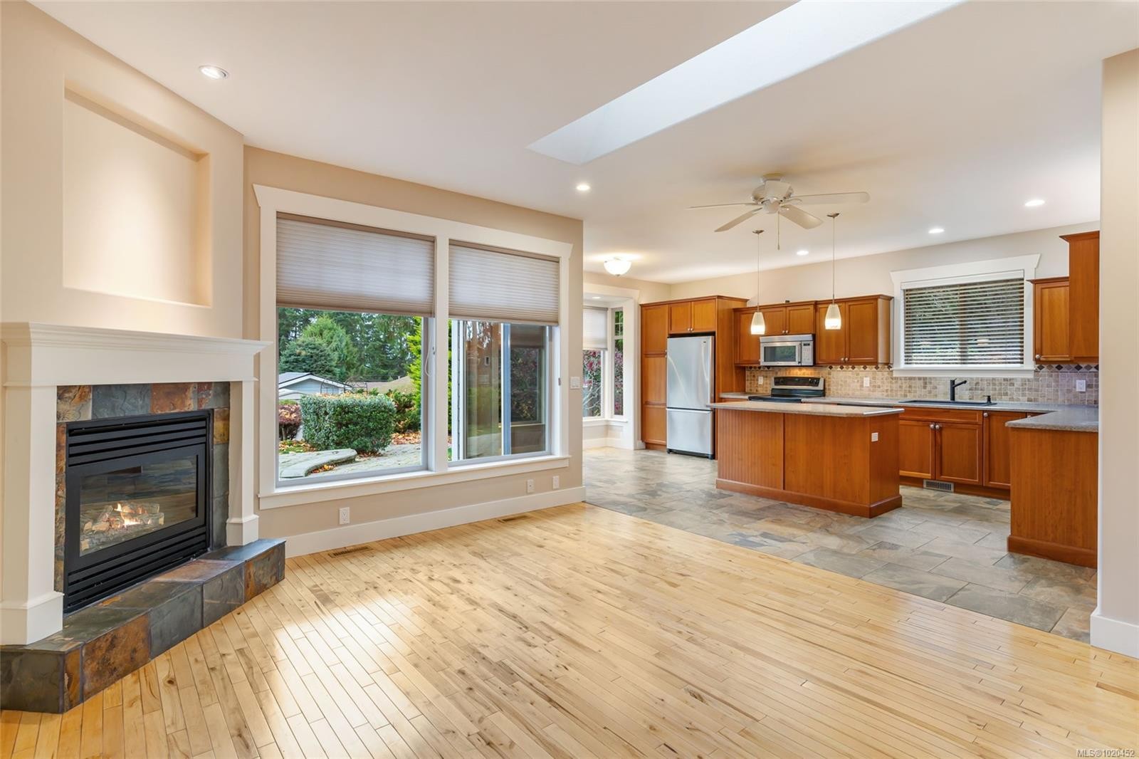 345 Dorset Rd, Qualicum Beach, BC