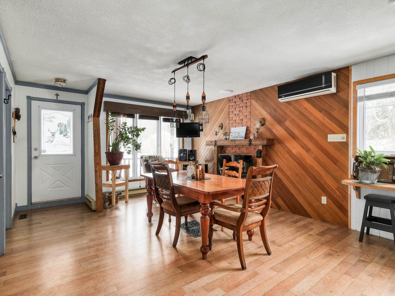 Dining room - 315 Rg Lapierre, Sainte-Béatrix, QC - Indoor Photo Showing Dining Room