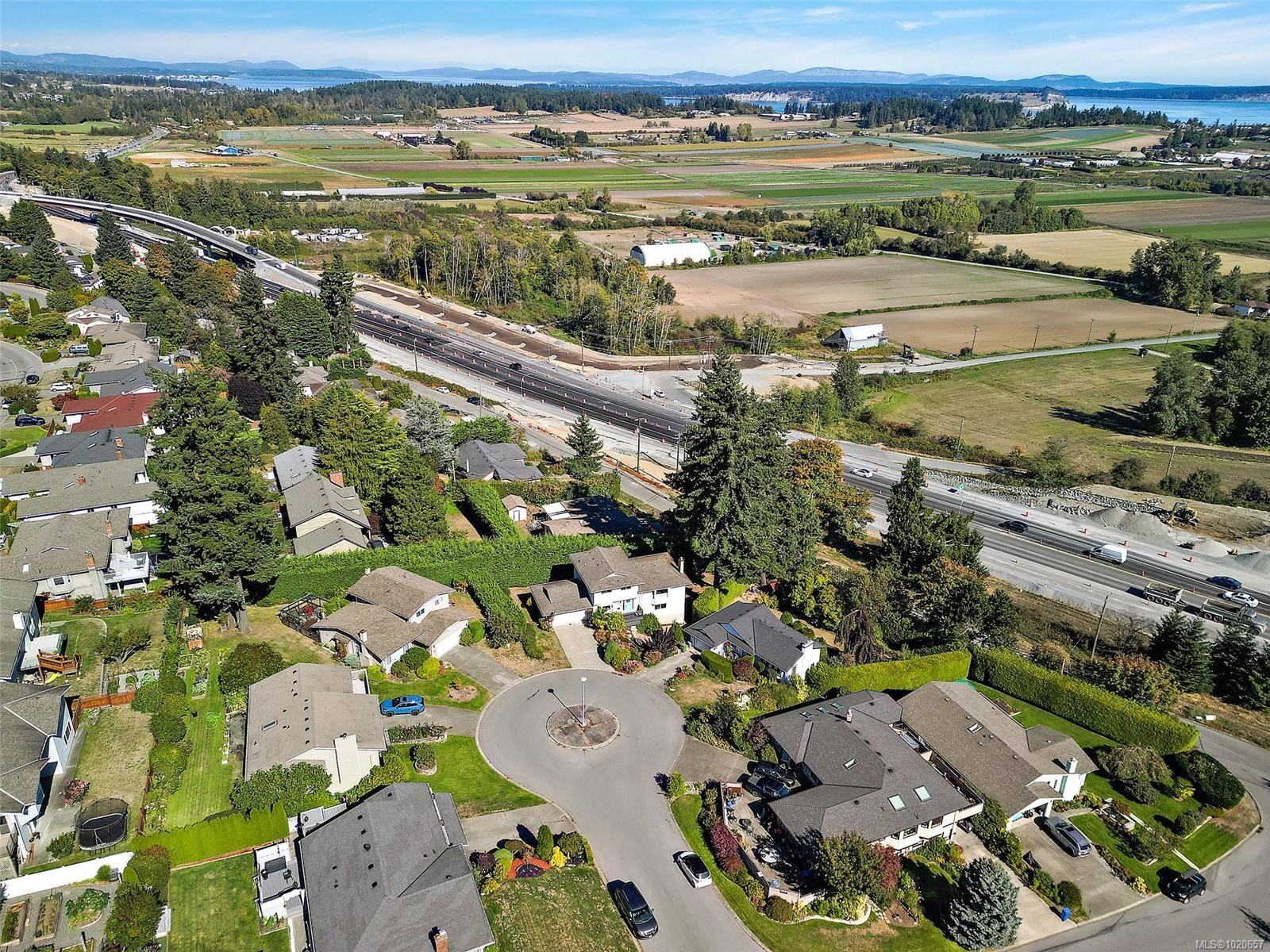 2518 Monte Vista Pl, Central Saanich, BC