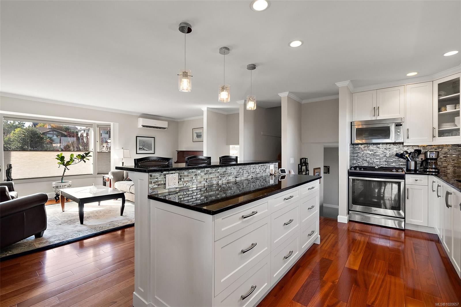 2518 Monte Vista Pl, Central Saanich, BC