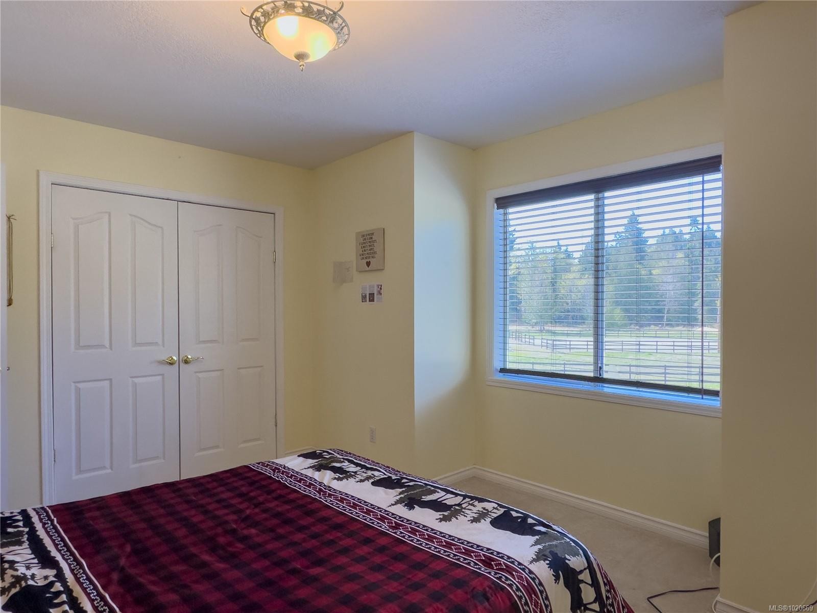 2075 Parkway Pl, Errington, BC