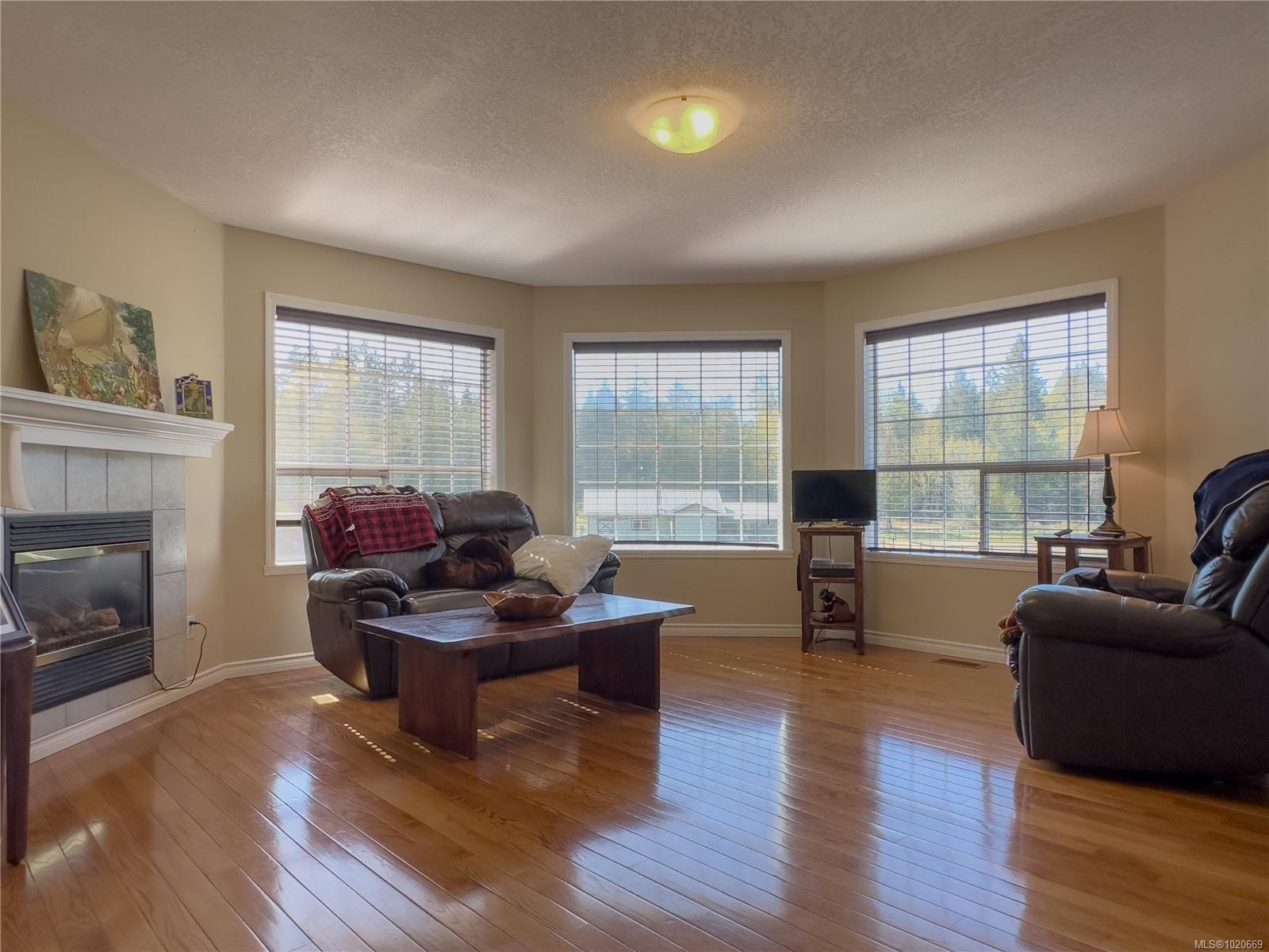 2075 Parkway Pl, Errington, BC