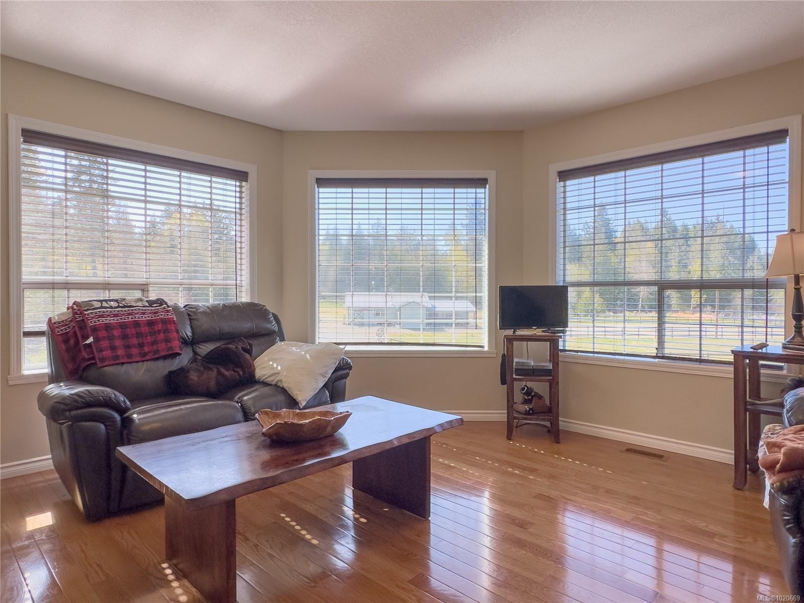 2075 Parkway Pl, Errington, BC