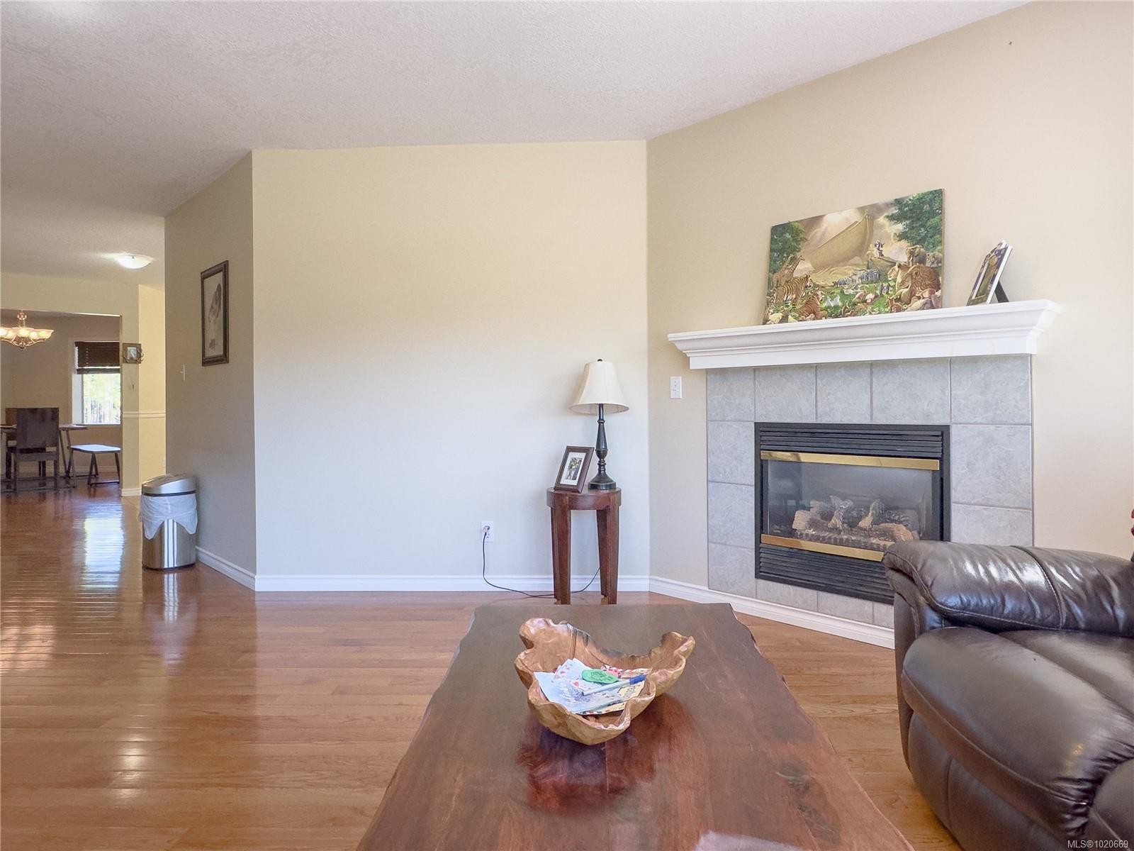 2075 Parkway Pl, Errington, BC