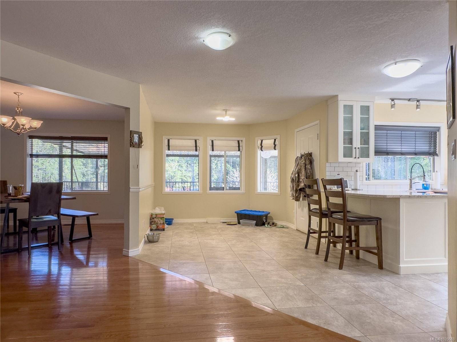 2075 Parkway Pl, Errington, BC