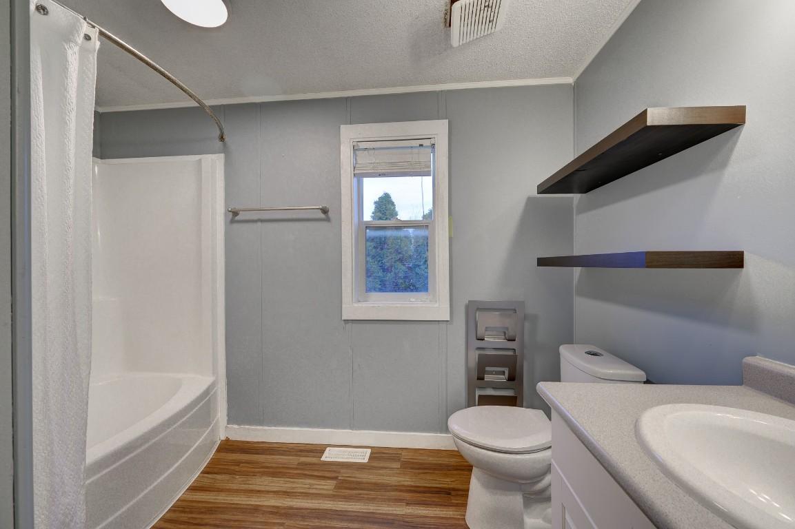 E6-220 G & M Road, Kamloops, BC