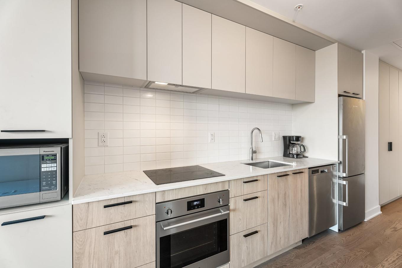 Kitchen - 722-1150 Boul. René-Lévesque E., Montréal (Ville-Marie), QC