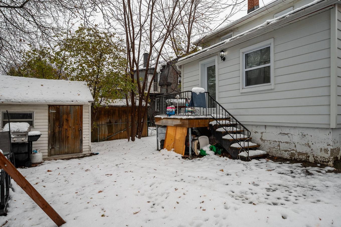 Backyard - 139 Boul. Curé-Labelle, Laval (Sainte-Rose), QC - Outdoor With Exterior