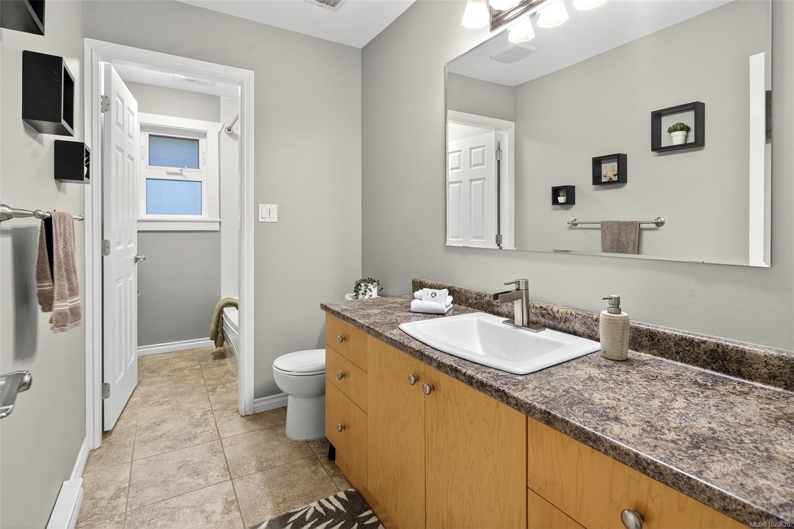 7460 East Saanich Rd, Central Saanich, BC