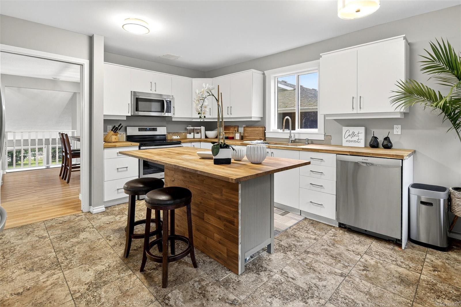 7460 East Saanich Rd, Central Saanich, BC