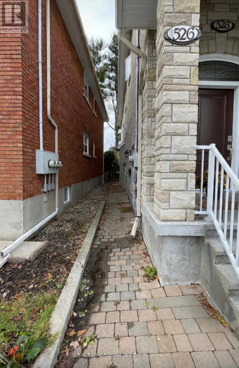 Welcome to 526 Hilson Ave Unit #B- Basement unit - B - 526 Hilson Avenue, Ottawa, ON - Outdoor