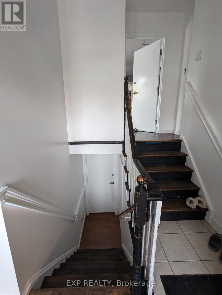 34 Danielle Crescent, Barrie, ON - Indoor Photo Showing Other Room