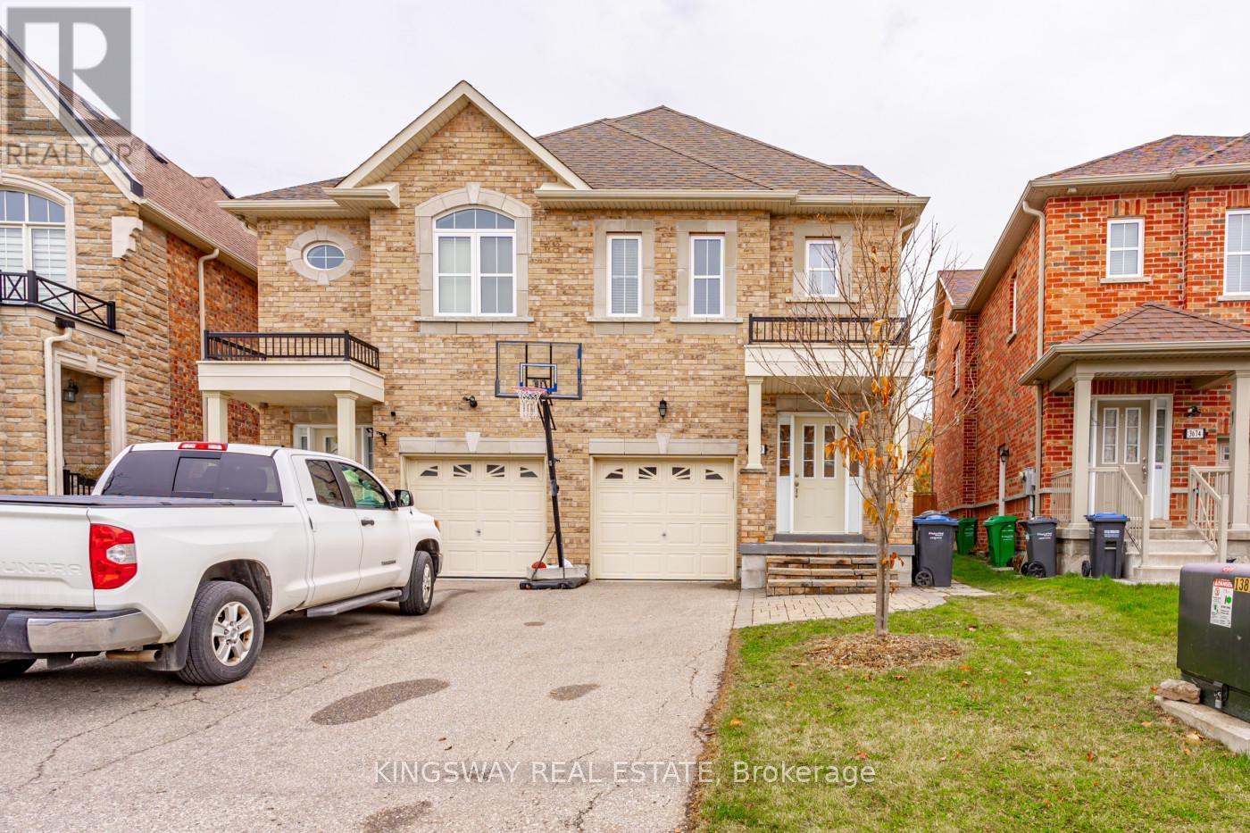 3670 Banff Court, Mississauga, ON - Outdoor
