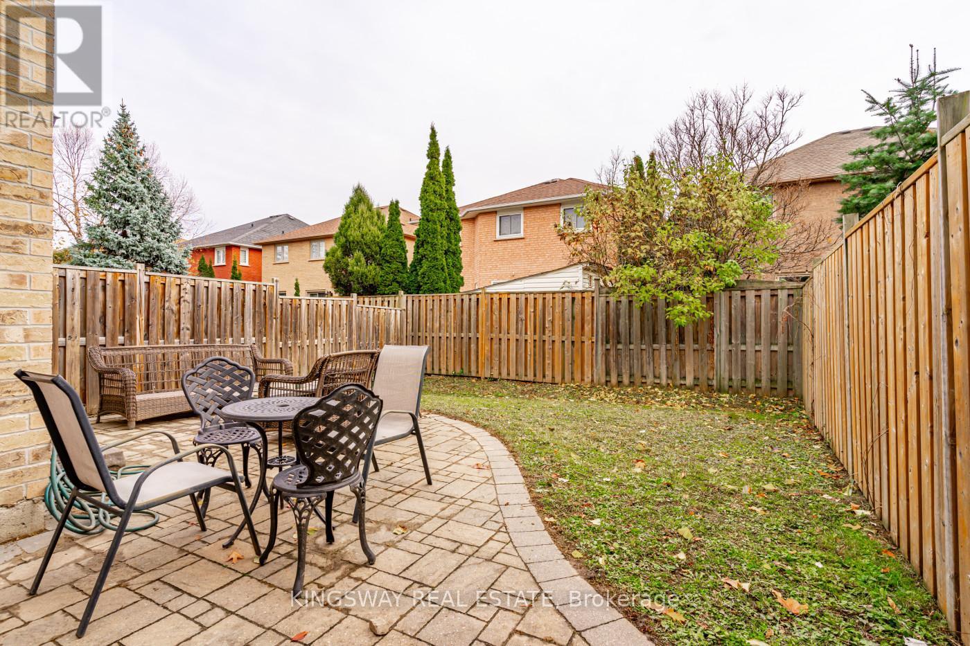 3670 Banff Court, Mississauga, ON - Outdoor With Deck Patio Veranda