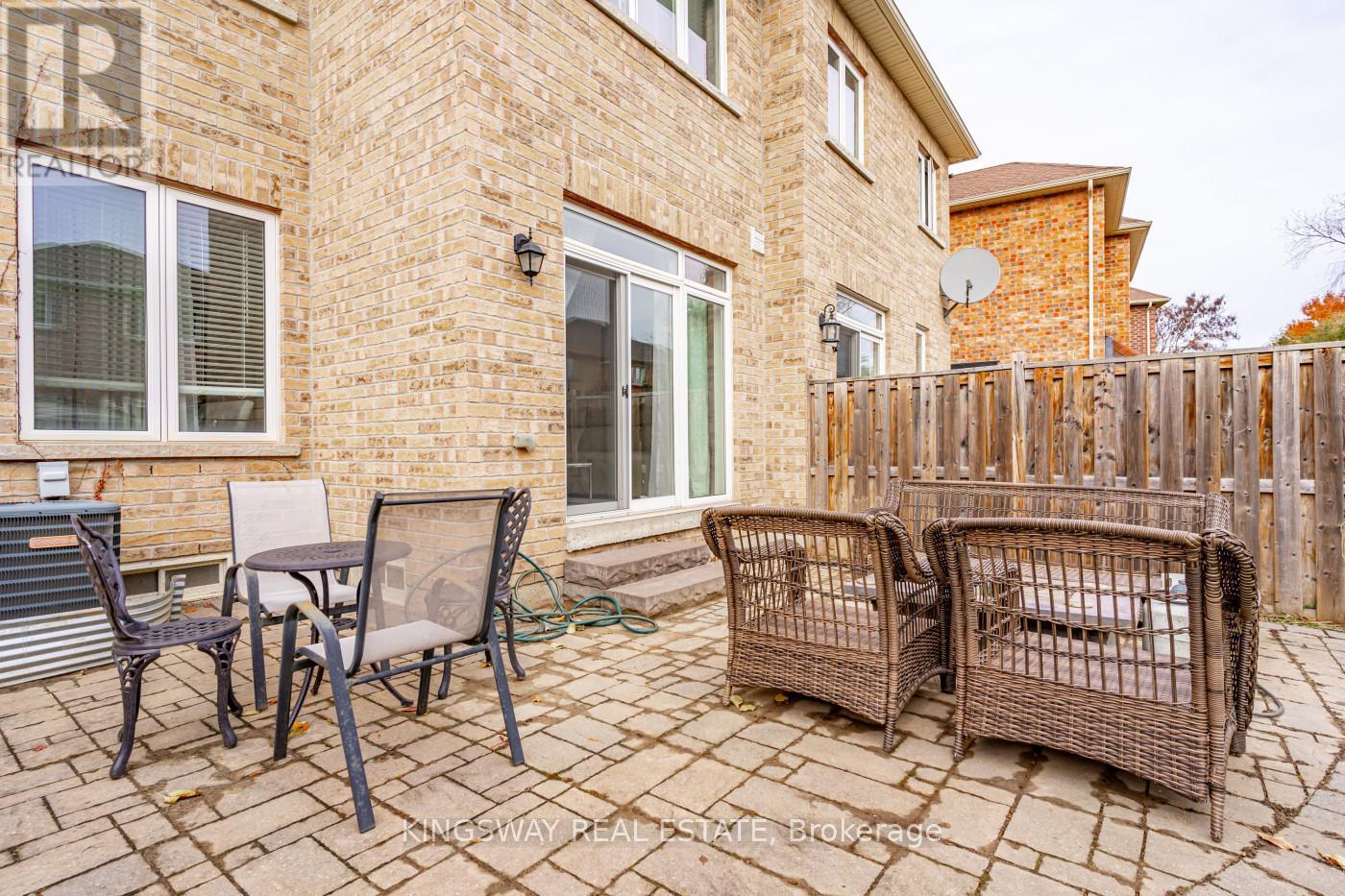 3670 Banff Court, Mississauga, ON - Outdoor With Deck Patio Veranda With Exterior