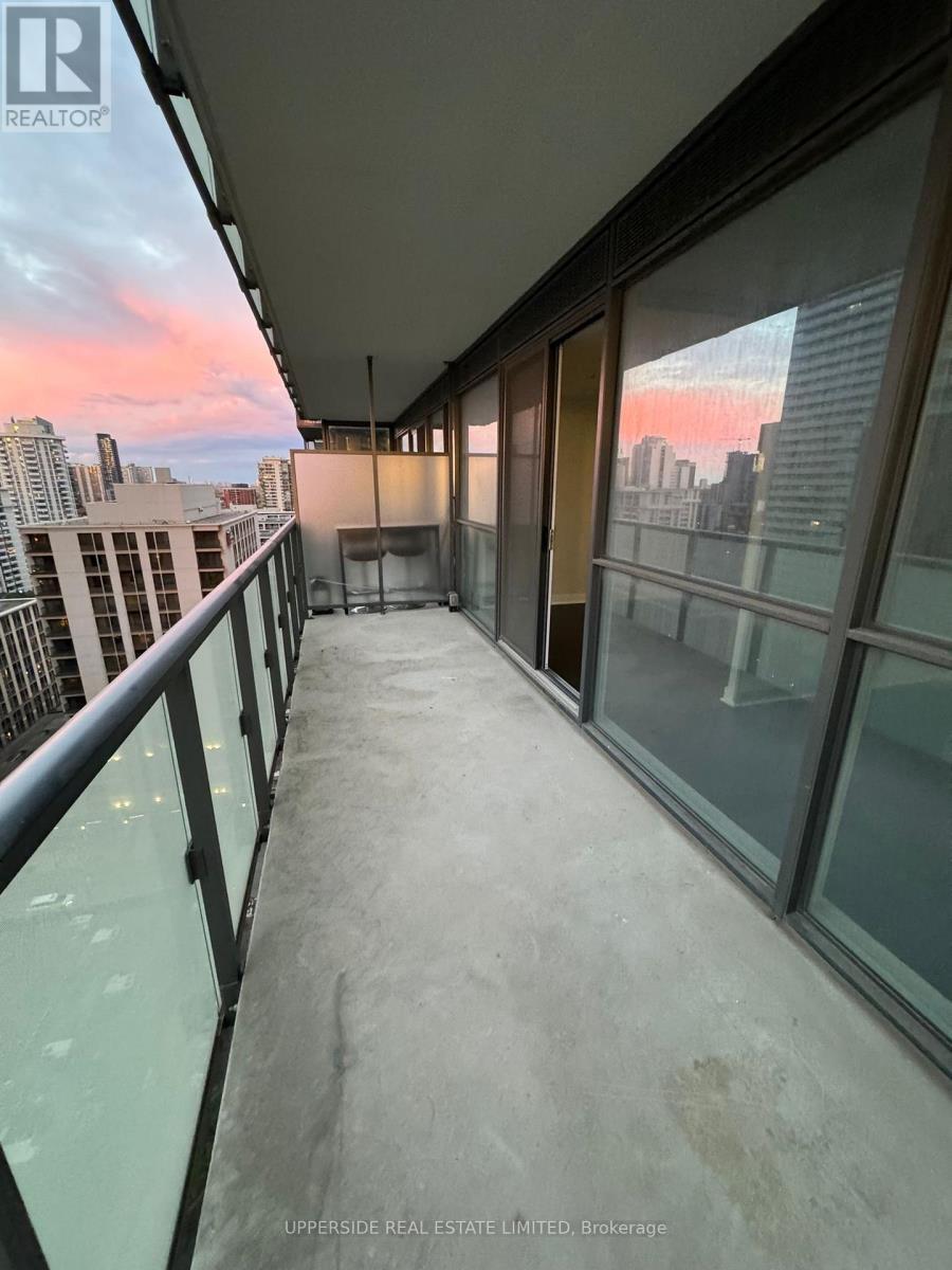 1808 - 15 Grenville Street, Toronto, ON - Indoor Photo Showing Living Room