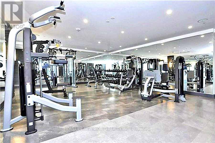 Gym - 731 - 9471 Yonge Street, Richmond Hill, ON - Indoor Photo Showing Gym Room