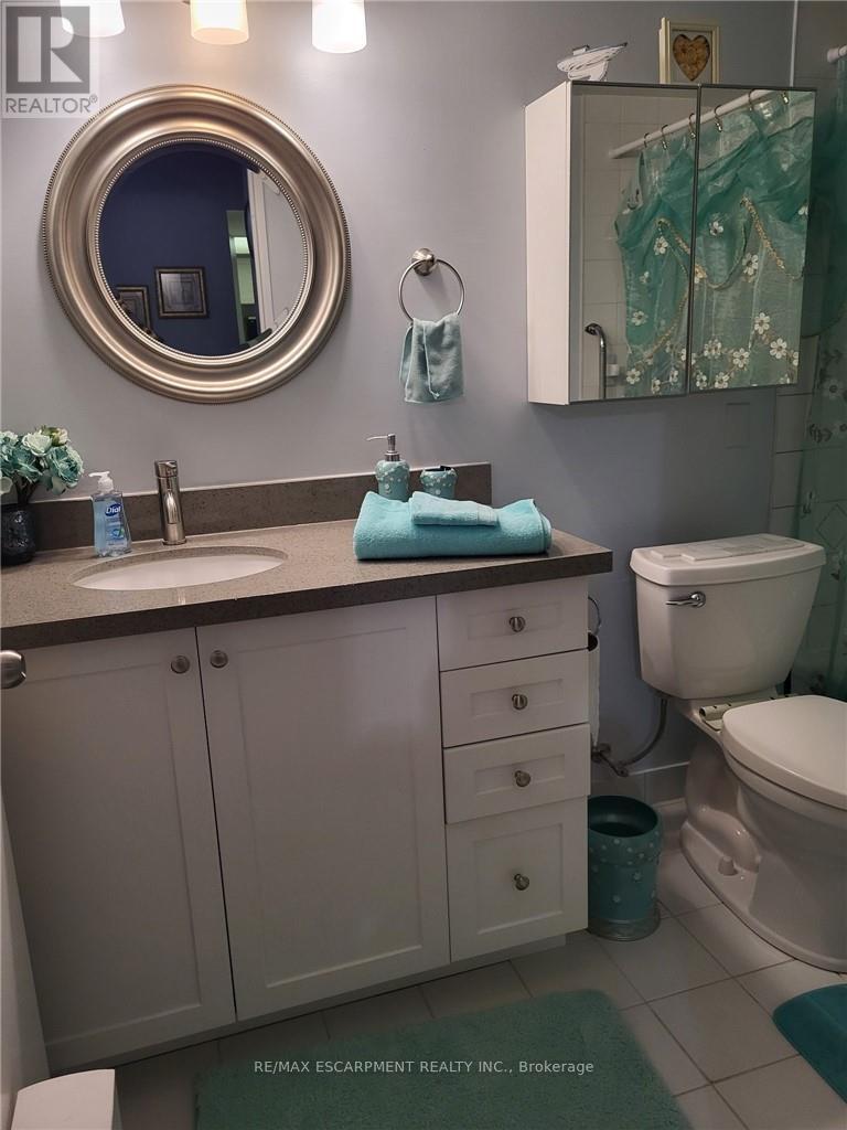 306 - 75 King Street E, Mississauga, ON - Indoor Photo Showing Bathroom