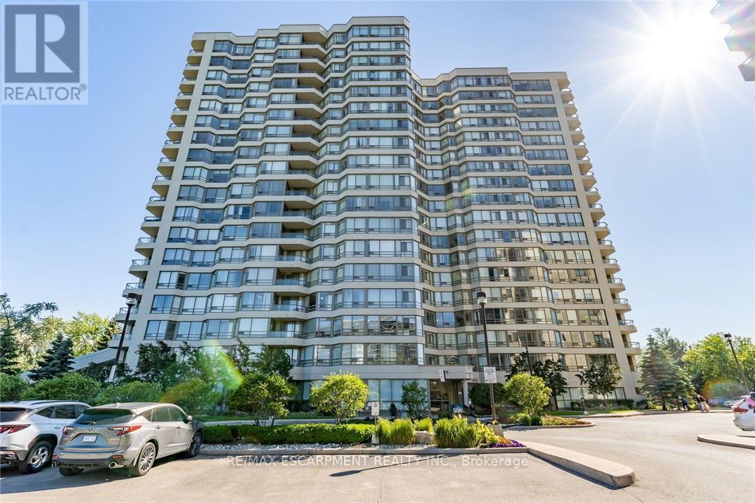 306 - 75 King Street E, Mississauga, ON - Outdoor With Facade