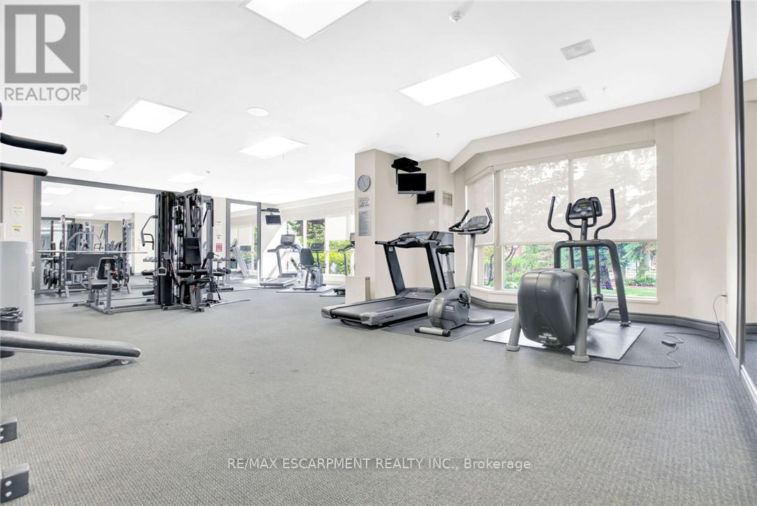 306 - 75 King Street E, Mississauga, ON - Indoor Photo Showing Gym Room