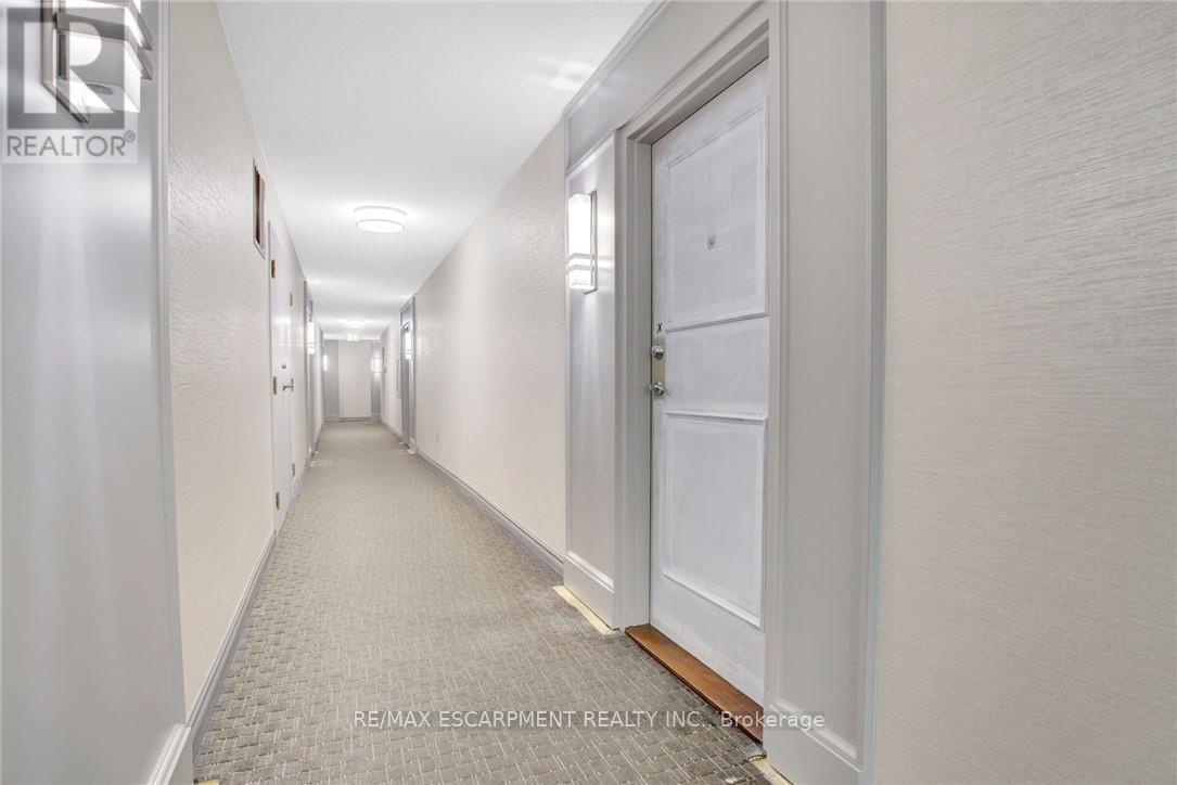 306 - 75 King Street E, Mississauga, ON - Indoor Photo Showing Other Room