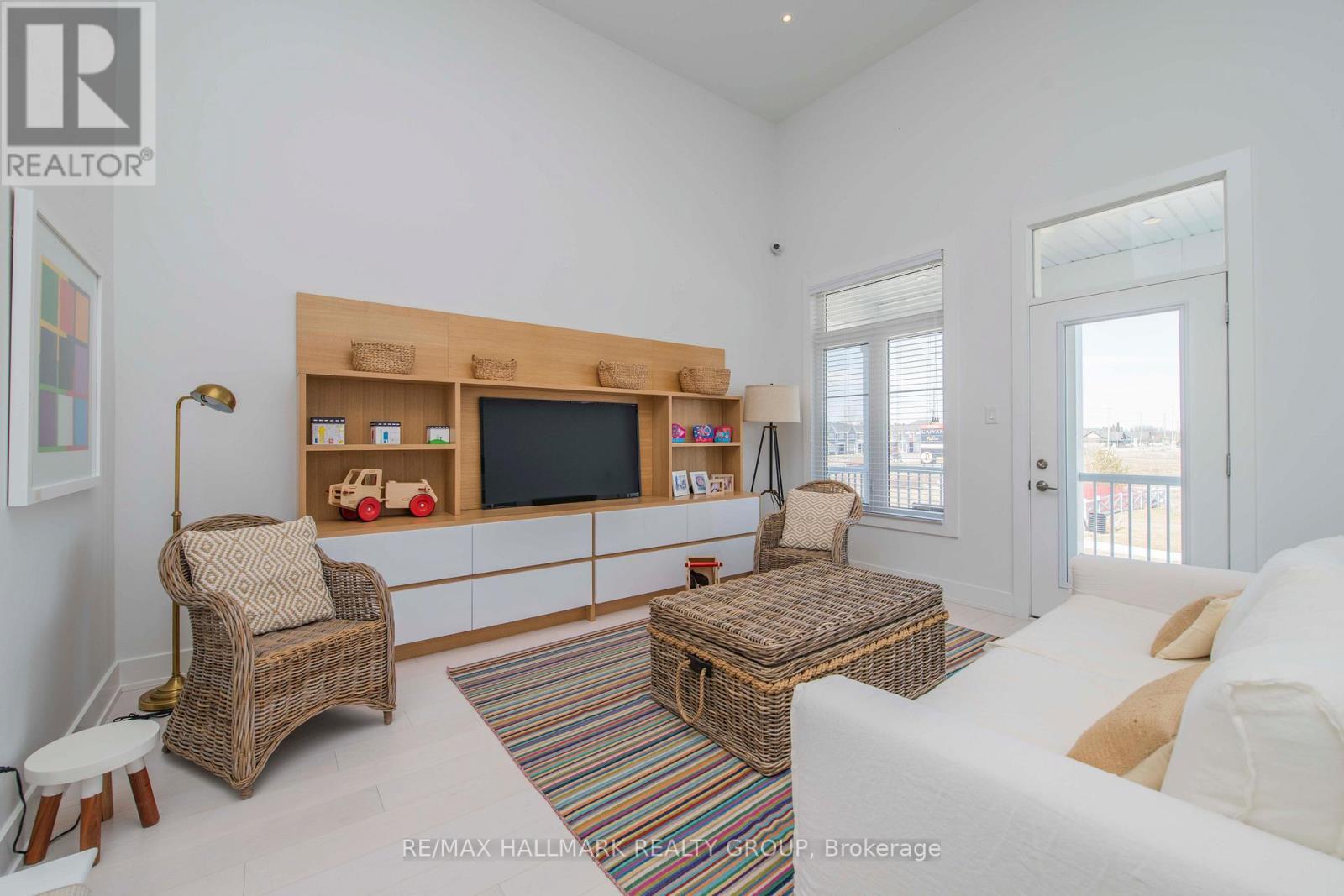 106 Hackamore Crescent, Ottawa, ON - Indoor