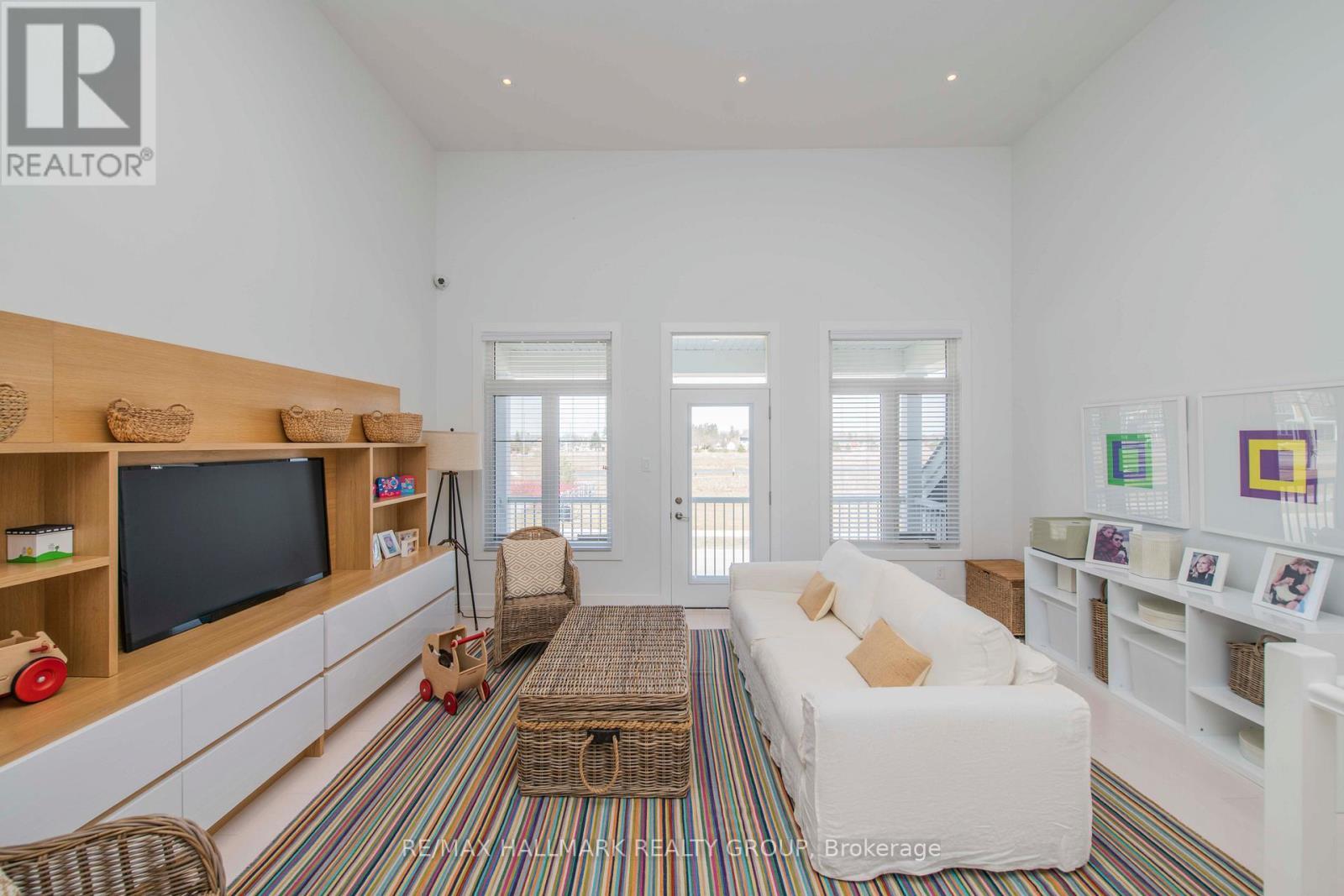 106 Hackamore Crescent, Ottawa, ON - Indoor