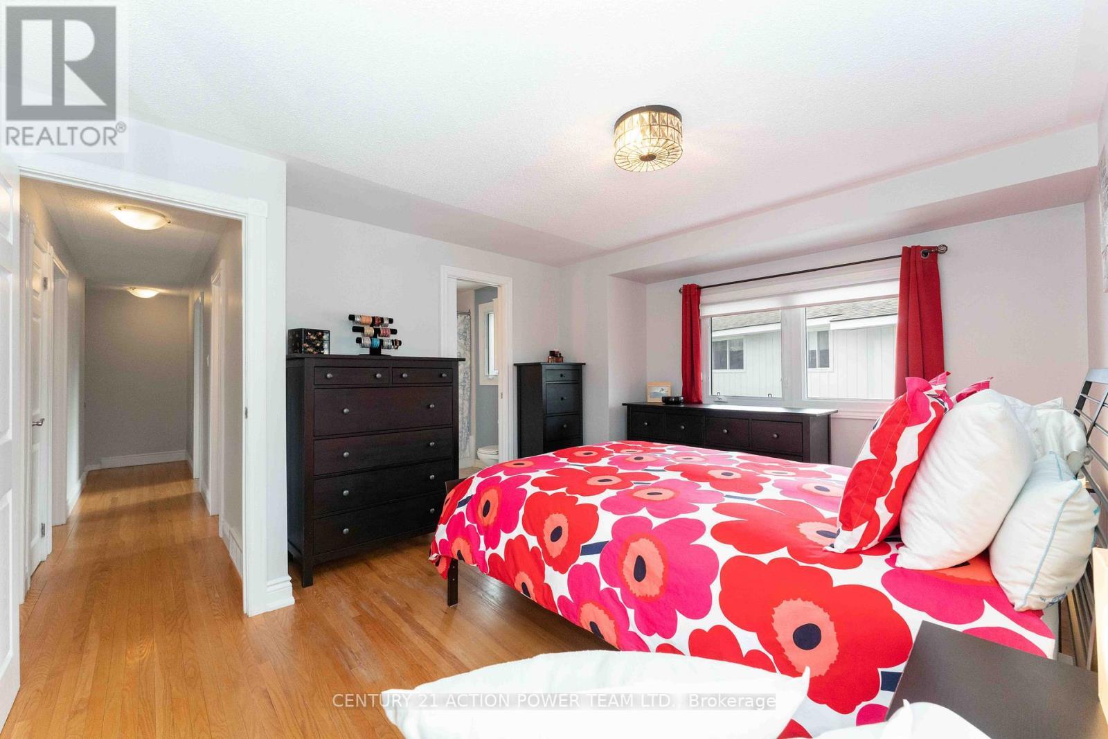 594 Noble Crescent, Ottawa, ON - Indoor Photo Showing Bedroom