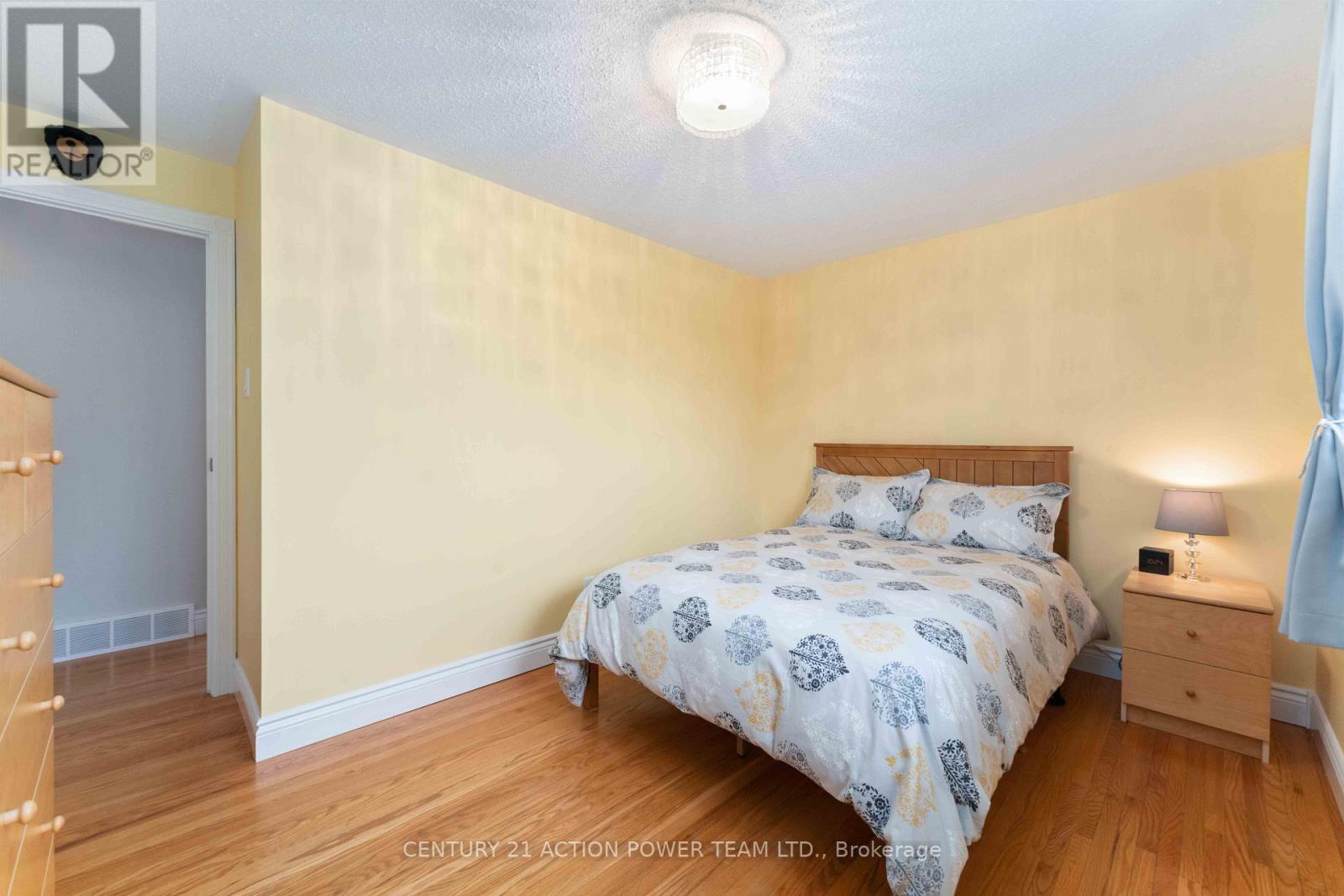 594 Noble Crescent, Ottawa, ON - Indoor Photo Showing Bedroom