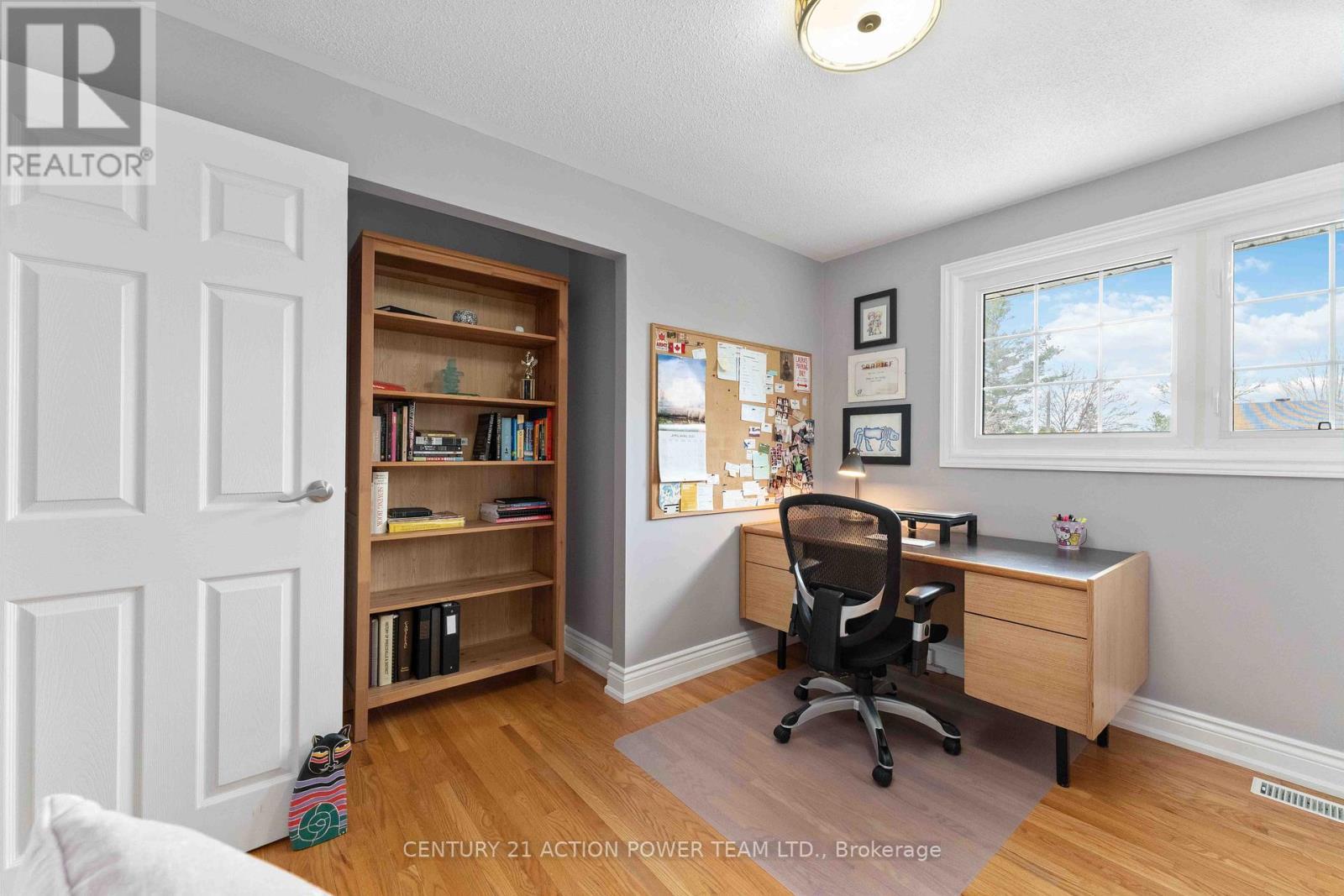 594 Noble Crescent, Ottawa, ON - Indoor