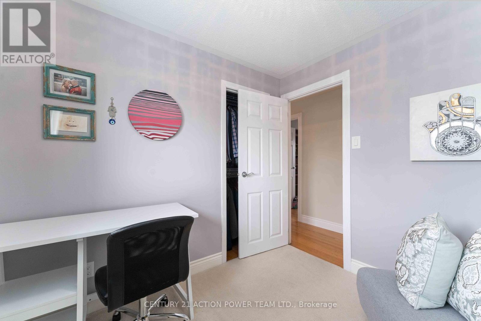 594 Noble Crescent, Ottawa, ON - Indoor