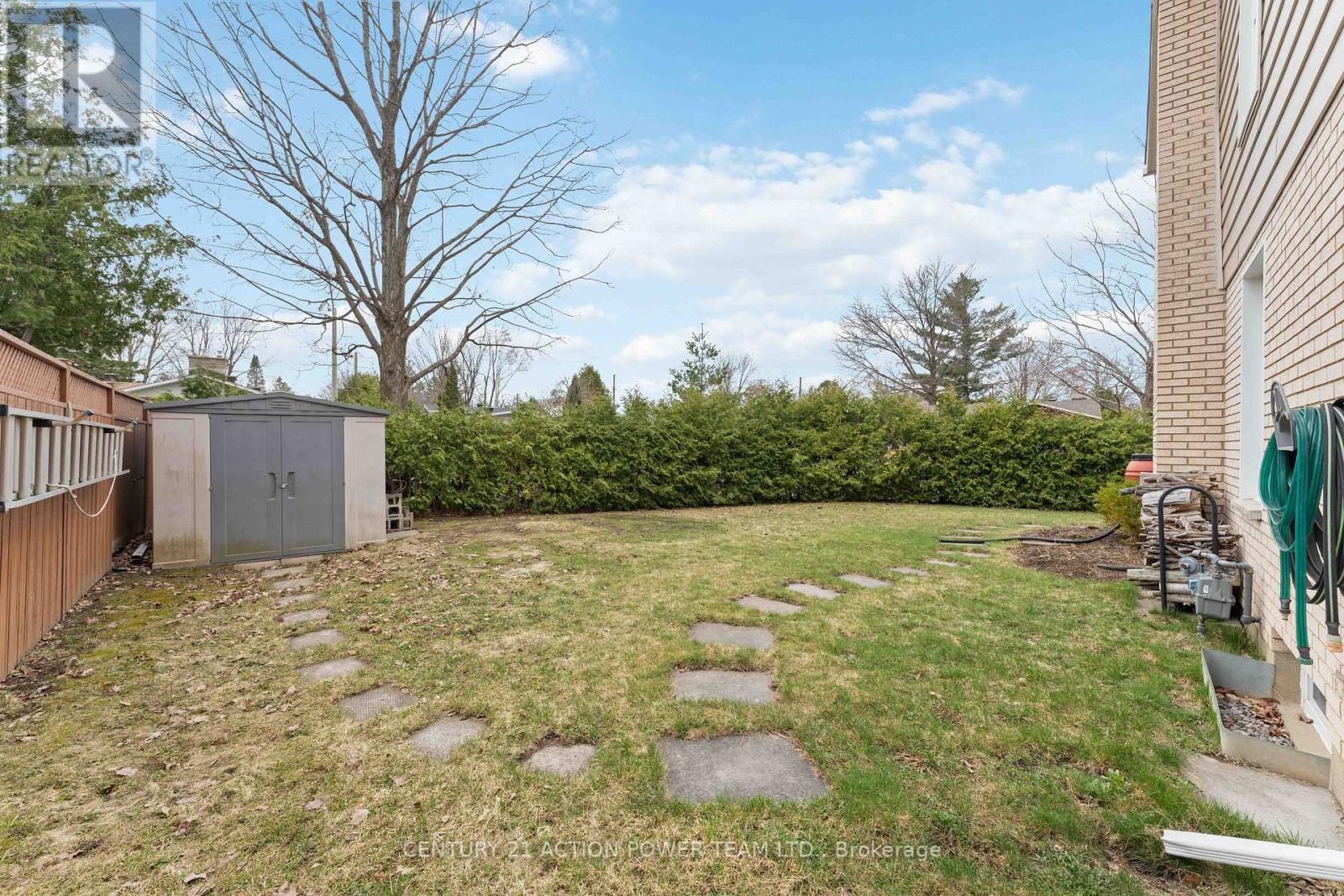 594 Noble Crescent, Ottawa, ON - Outdoor