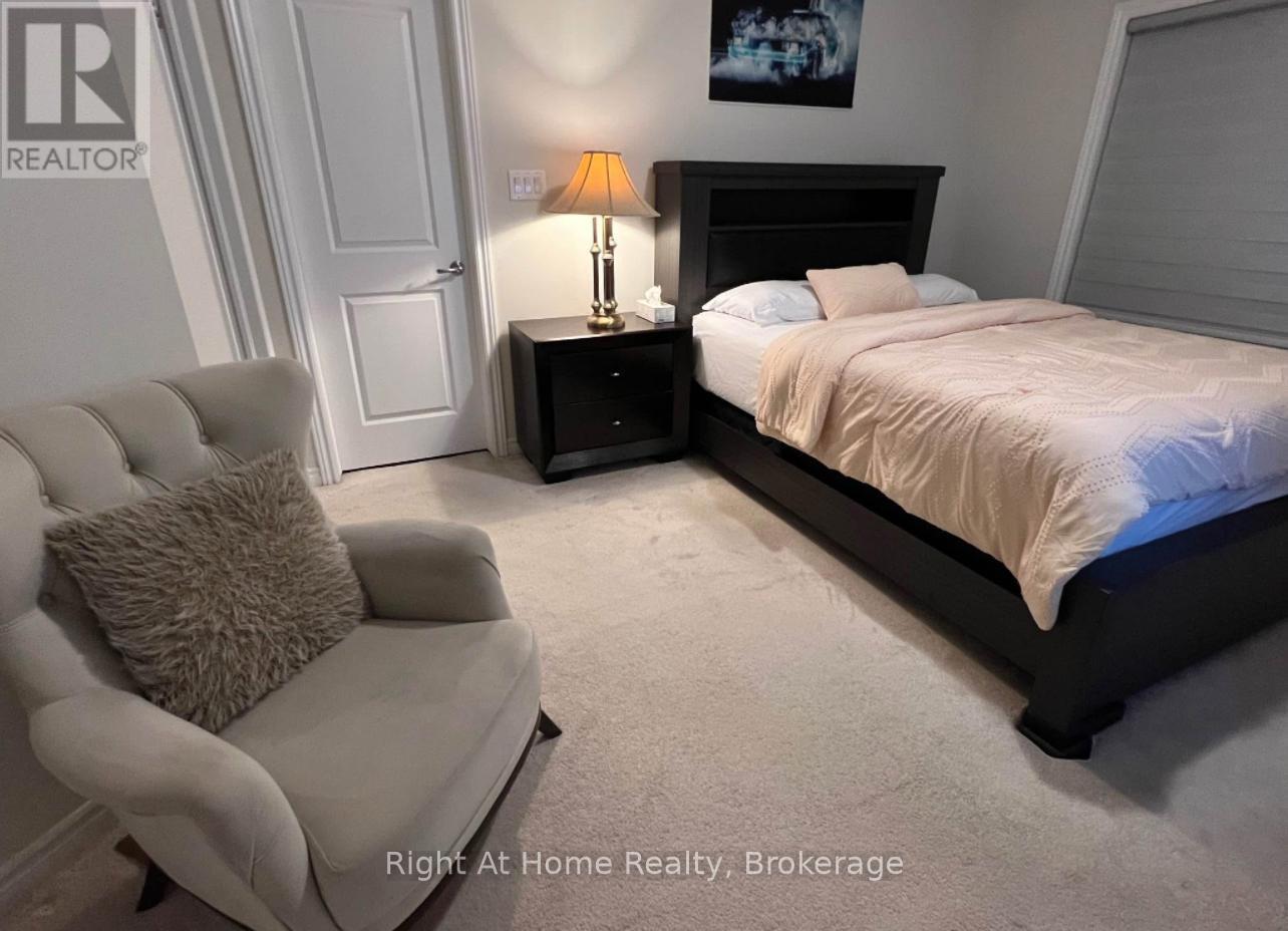 2Nd Master Suite - 54 Pace Avenue, Brantford, ON - Indoor Photo Showing Bedroom