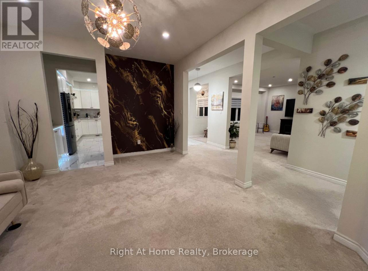 2Nd Master Suite - 54 Pace Avenue, Brantford, ON - Indoor Photo Showing Other Room