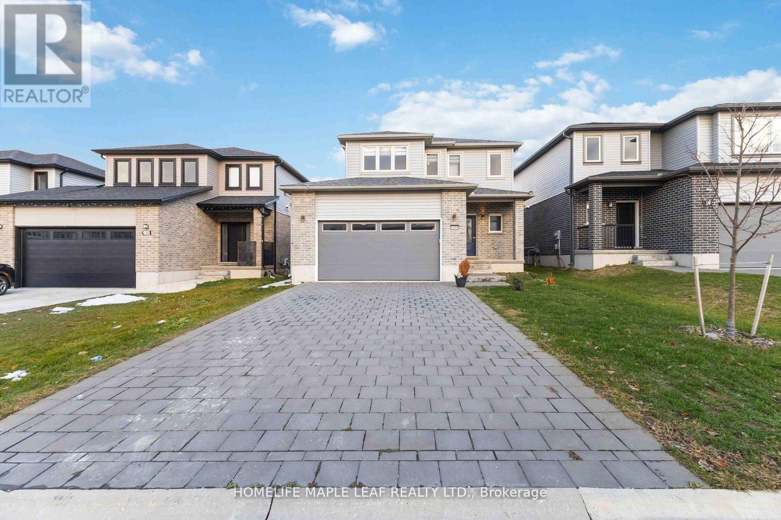 1576 Dylan Street E, London East, ON - Outdoor With Facade