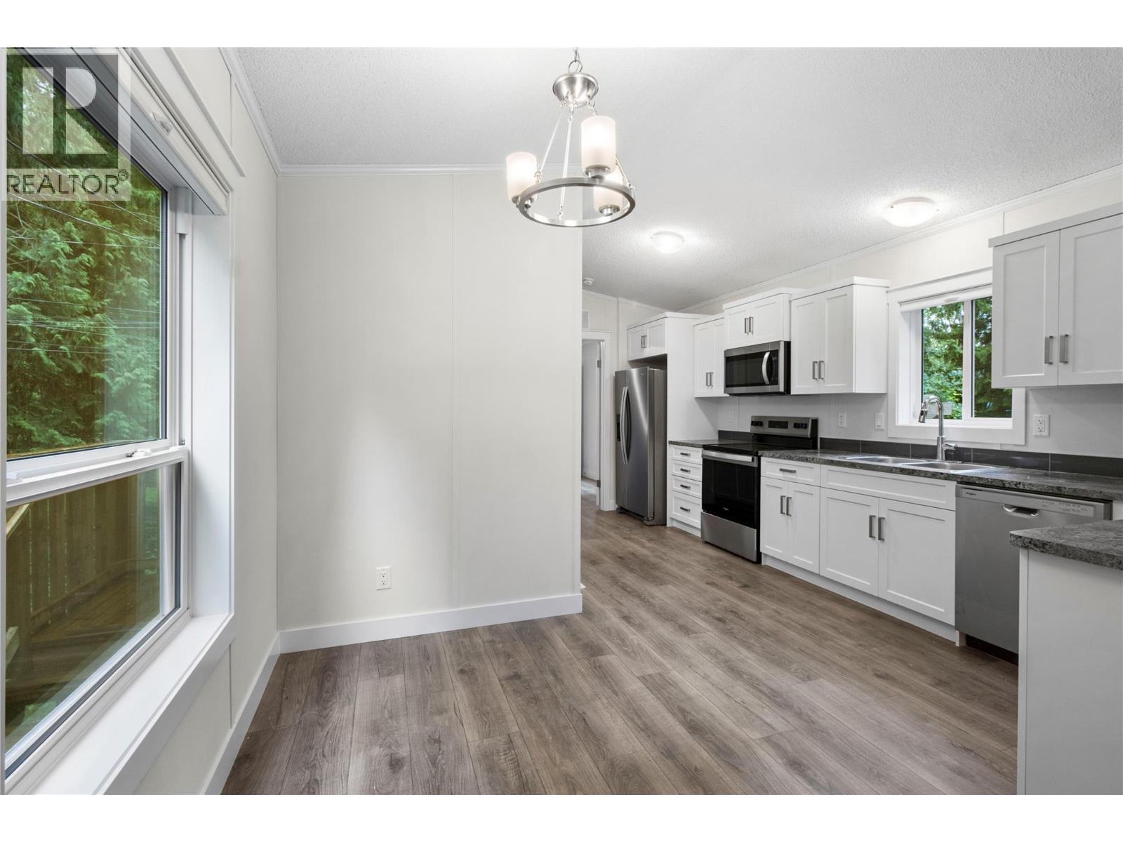 5161 63Rd Avenue Ne Unit# 31, Salmon Arm, BC