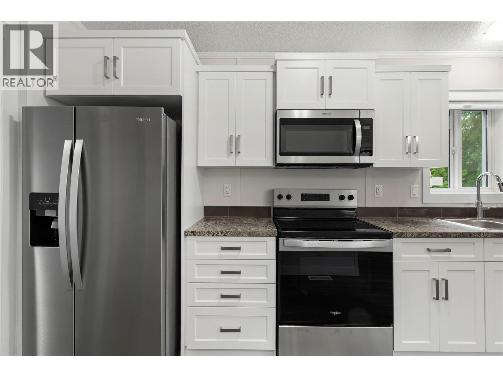 5161 63Rd Avenue Ne Unit# 31, Salmon Arm, BC