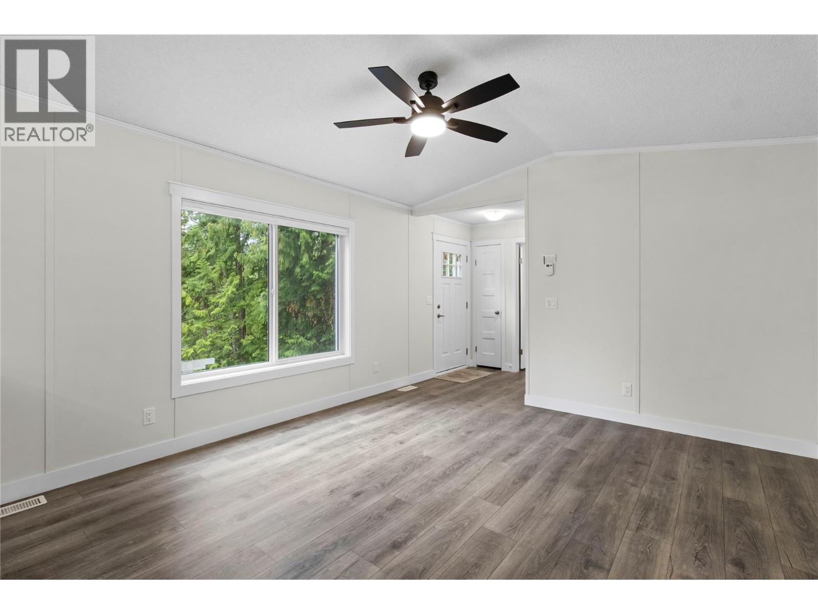 5161 63Rd Avenue Ne Unit# 31, Salmon Arm, BC