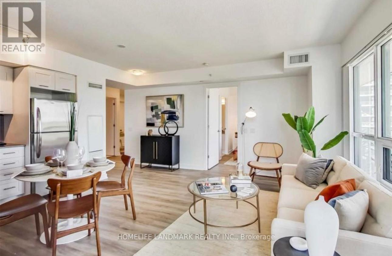 907 - 2220 Lake Shore Boulevard W, Toronto, ON - Indoor Photo Showing Living Room