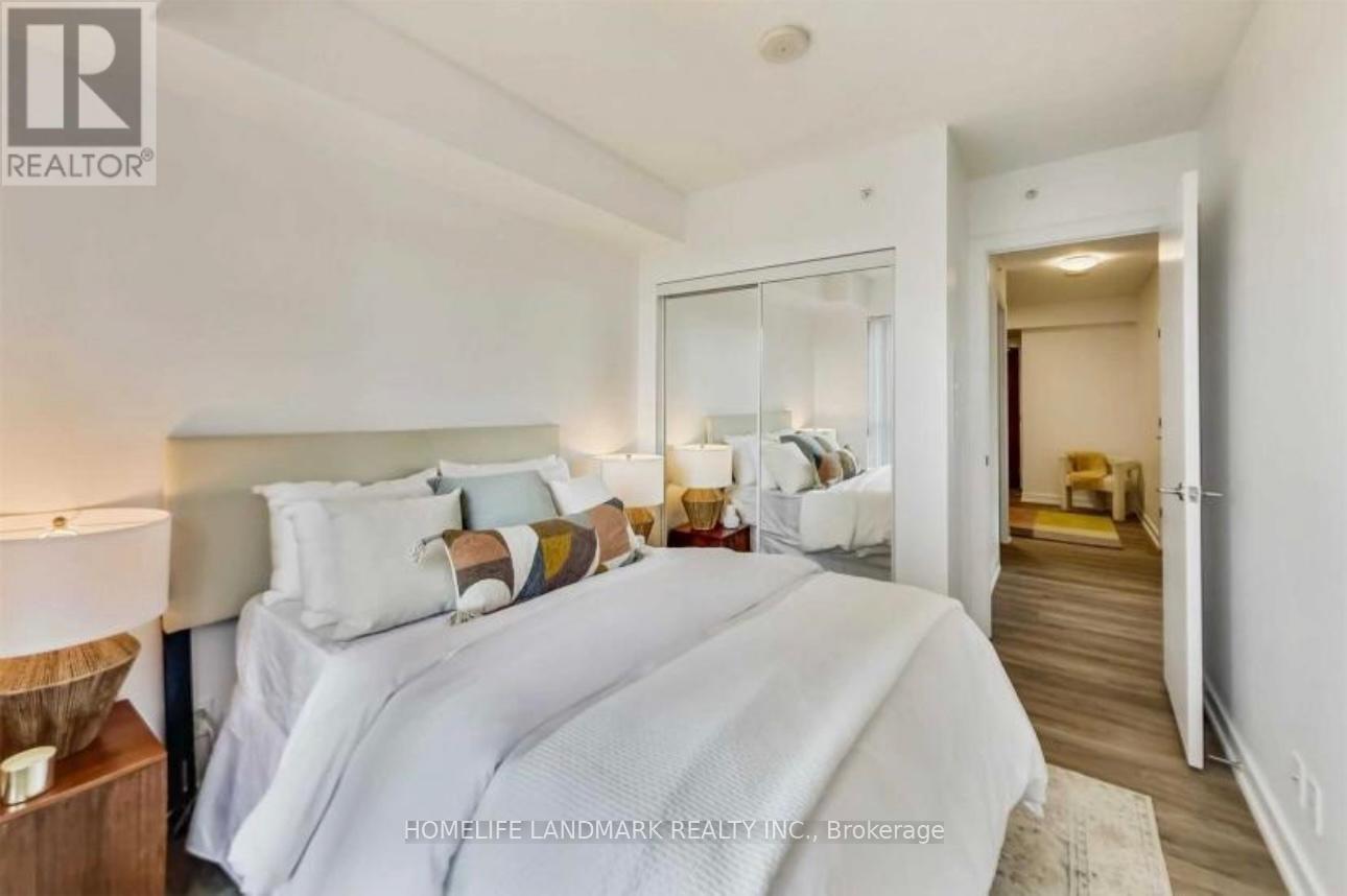 907 - 2220 Lake Shore Boulevard W, Toronto, ON - Indoor Photo Showing Bedroom