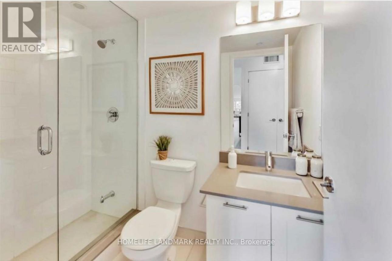 907 - 2220 Lake Shore Boulevard W, Toronto, ON - Indoor Photo Showing Bathroom