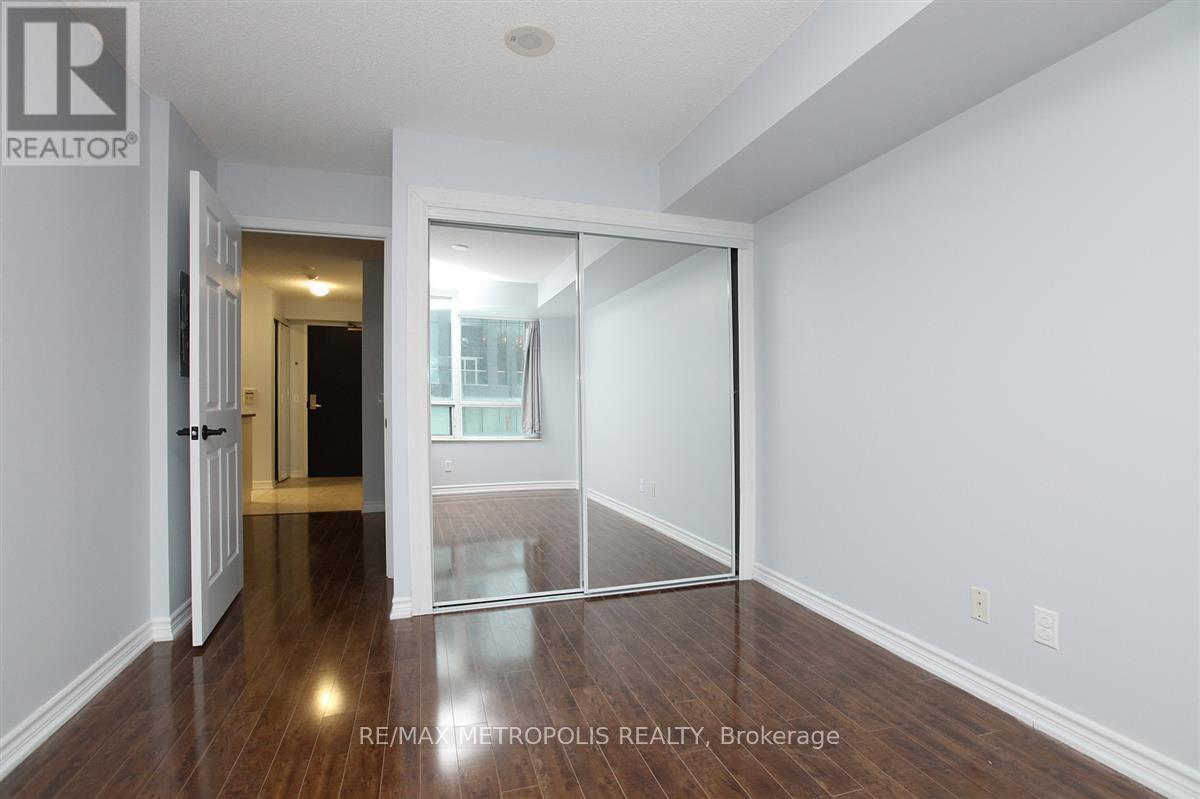 321 - 51 Lower Simcoe Street, Toronto, ON - Indoor Photo Showing Other Room