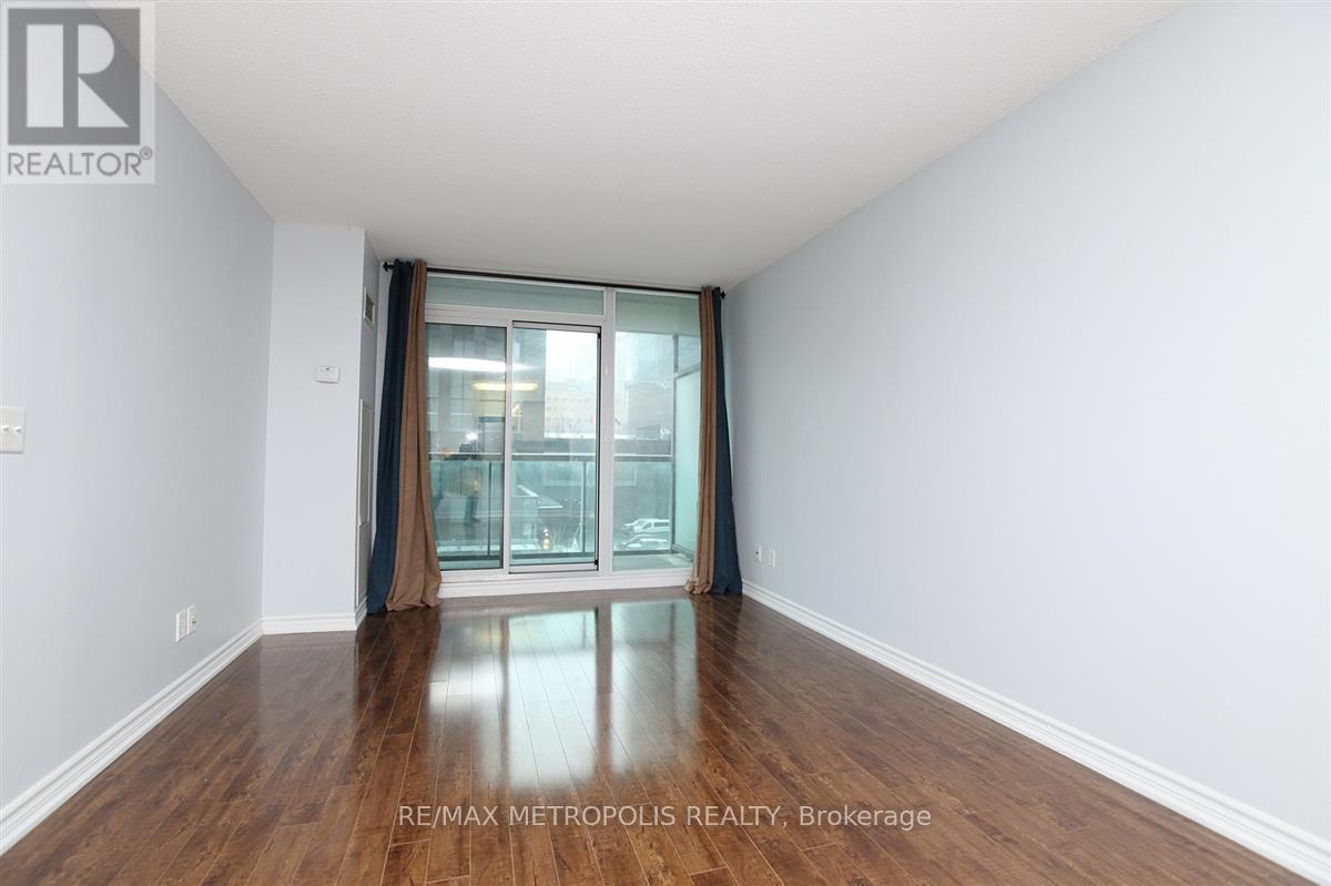 321 - 51 Lower Simcoe Street, Toronto, ON - Indoor Photo Showing Other Room