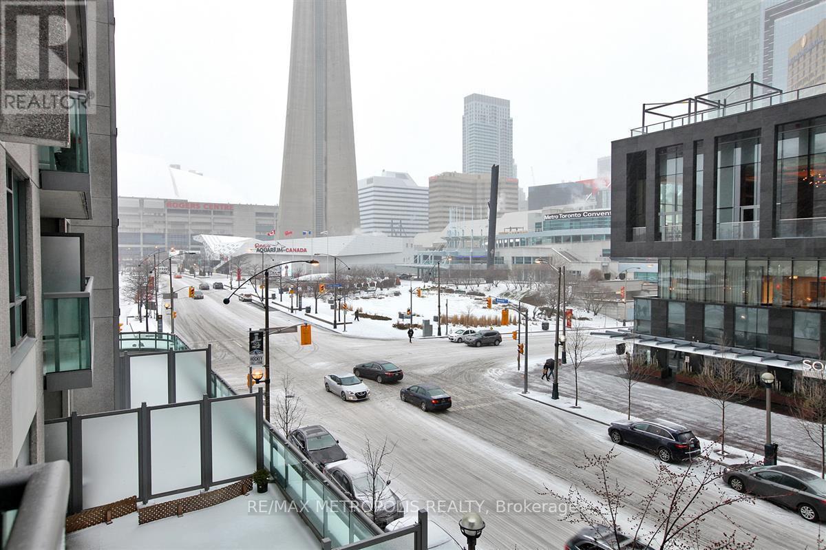 321 - 51 Lower Simcoe Street, Toronto, ON - Outdoor