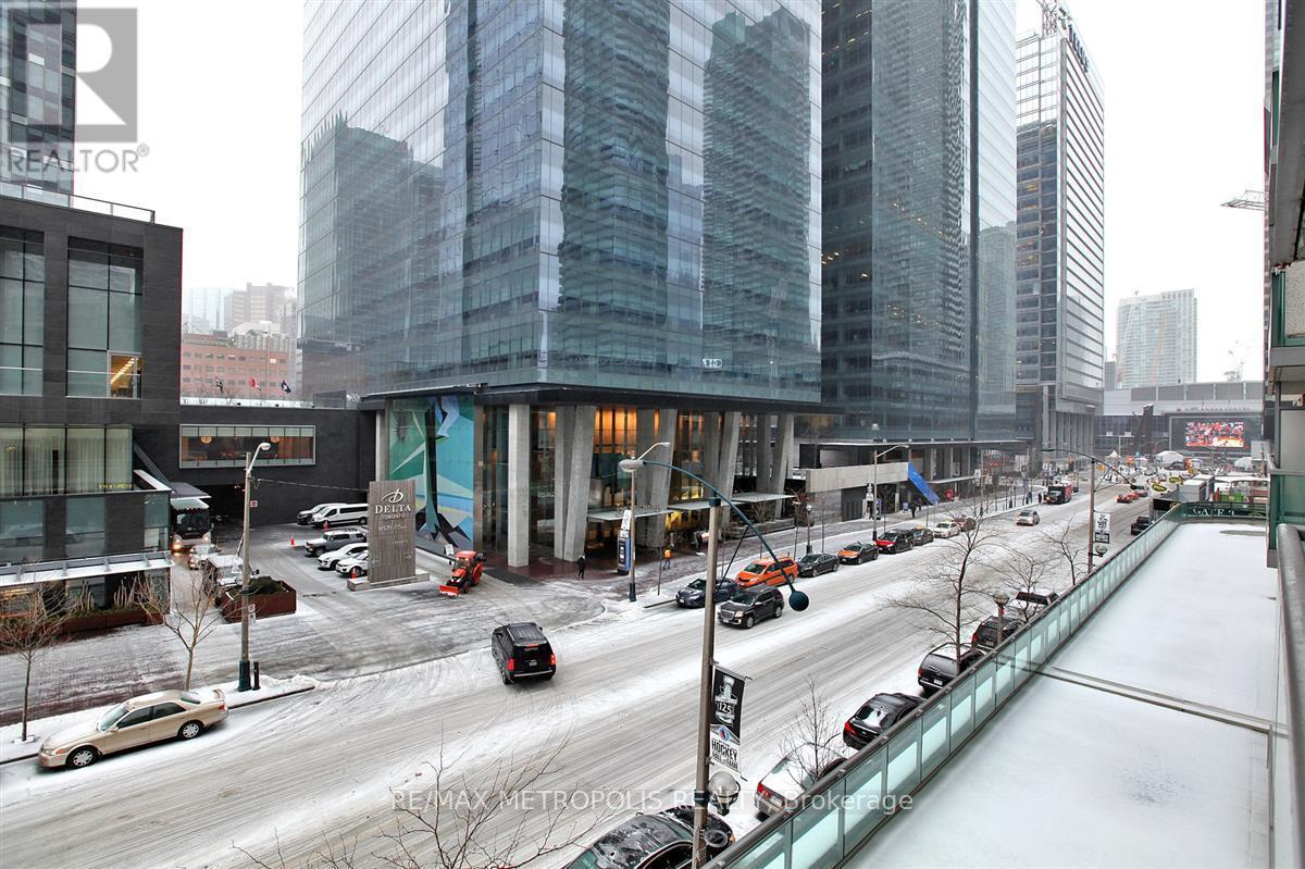 321 - 51 Lower Simcoe Street, Toronto, ON - Outdoor