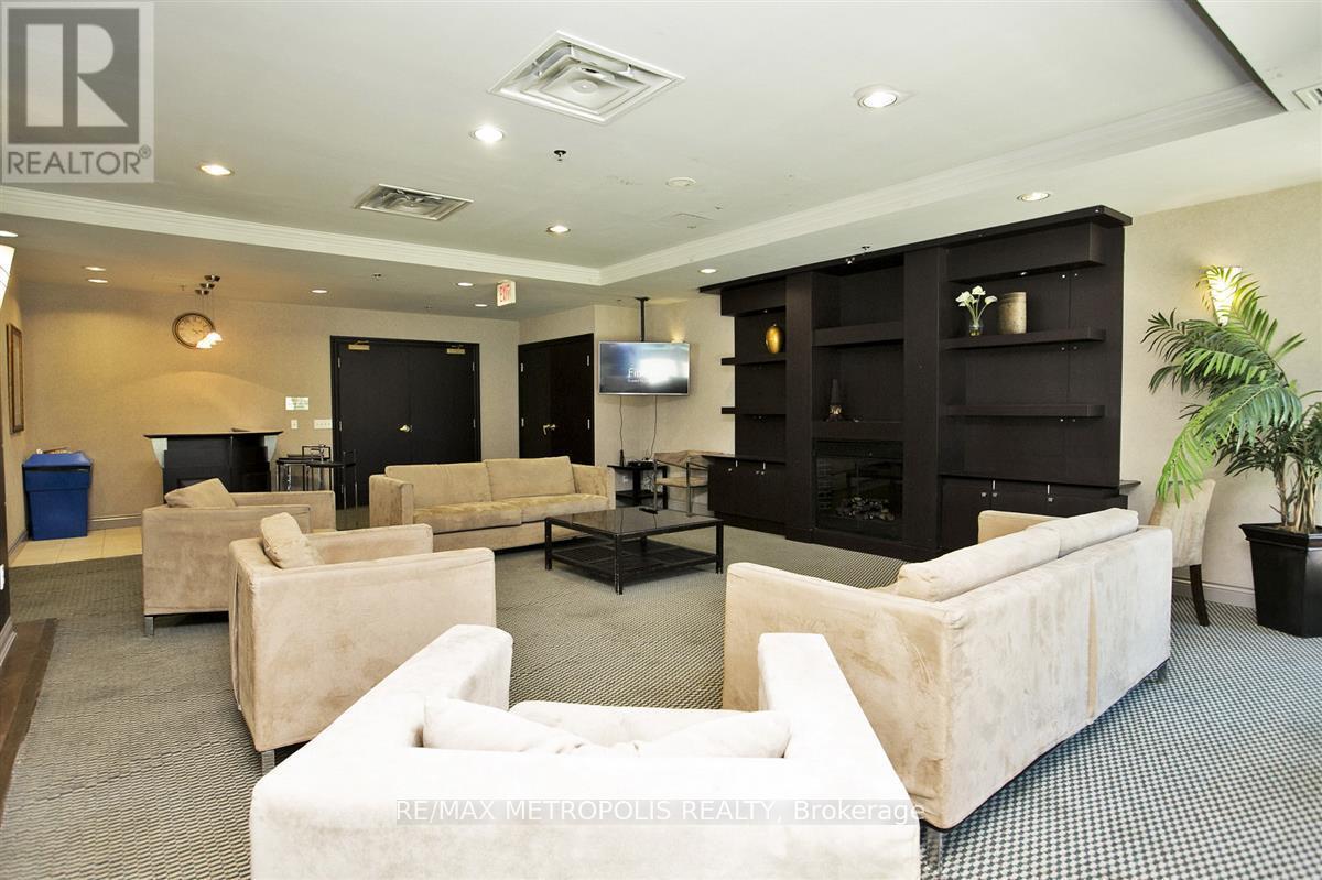 321 - 51 Lower Simcoe Street, Toronto, ON - Indoor