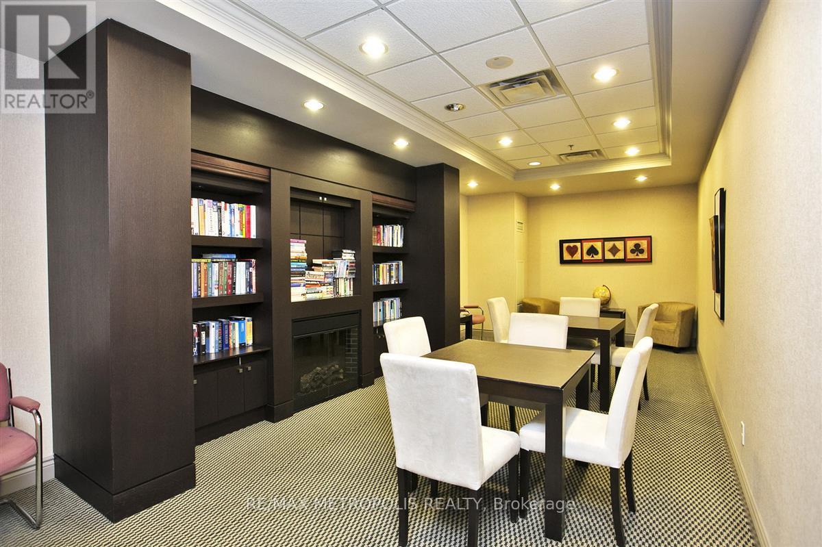 321 - 51 Lower Simcoe Street, Toronto, ON - Indoor