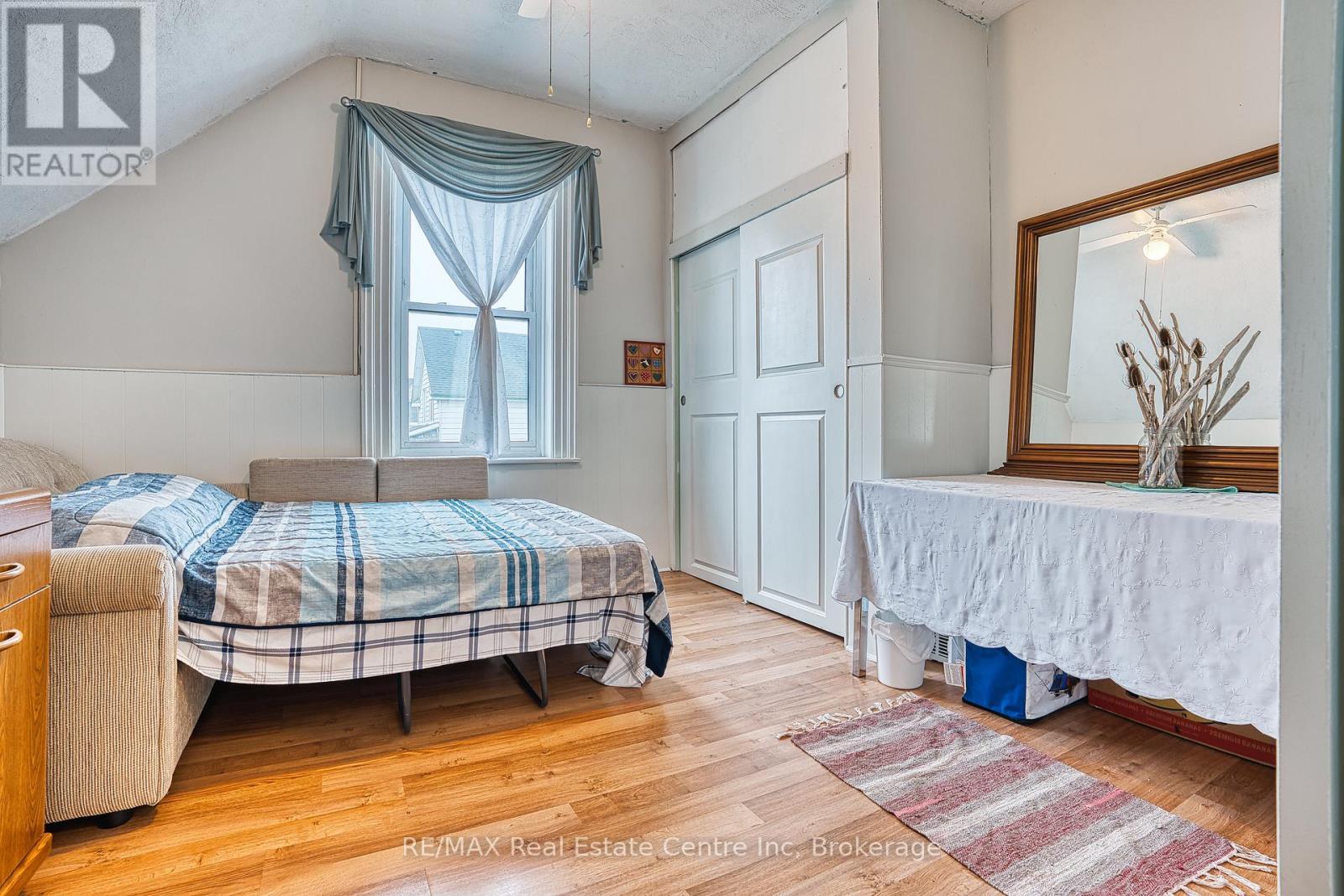745 Main Street W, North Perth (Listowel), ON - Indoor Photo Showing Bedroom